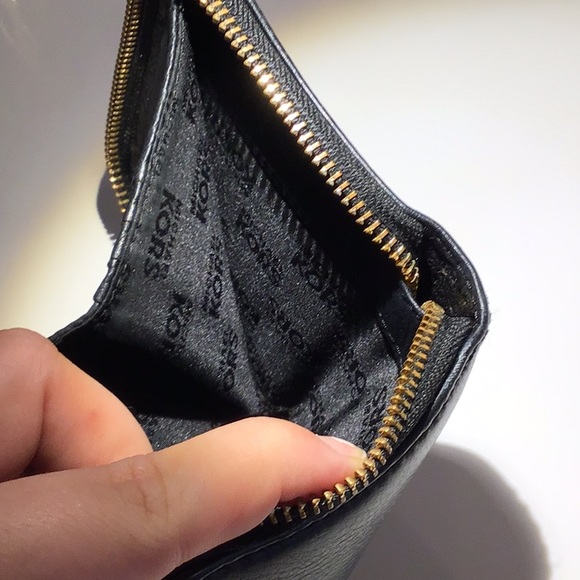 Michael Kors black leather wallet - Picture 7 of 7